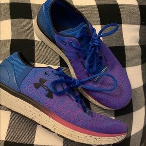 Under Armour shoes Size 7